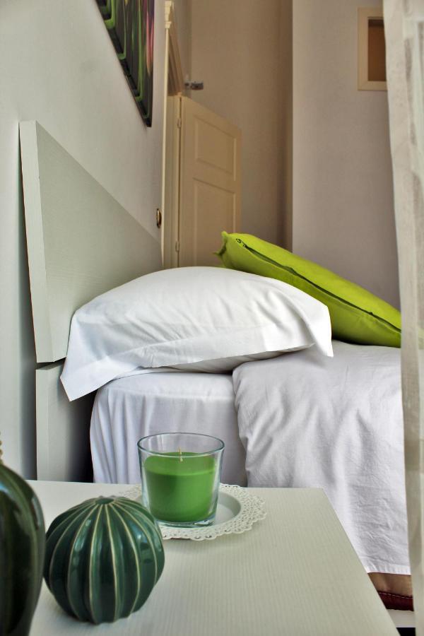 Bed and Breakfast Dimora De Brado Трани Экстерьер фото